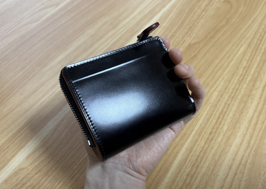 コードバンLファスナー二つ折り財布