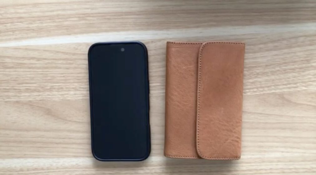 iPhone１６とのサイズ比較