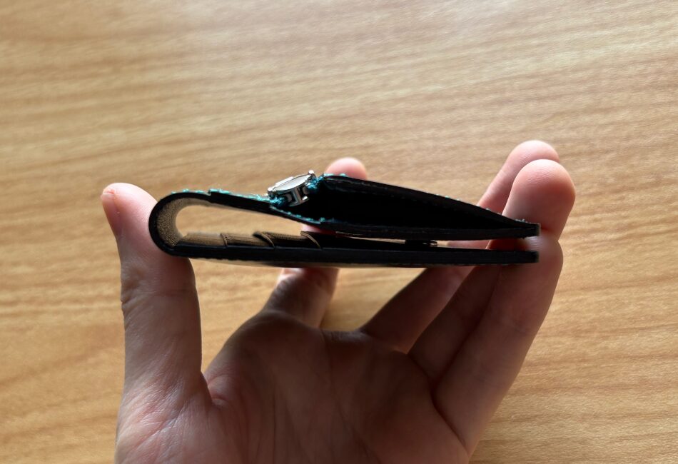 中身を入れても薄い!